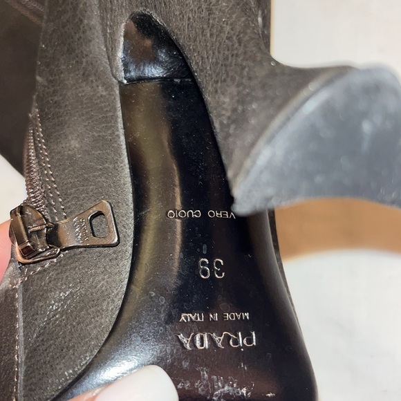 Prada boots - Picture 5 of 8